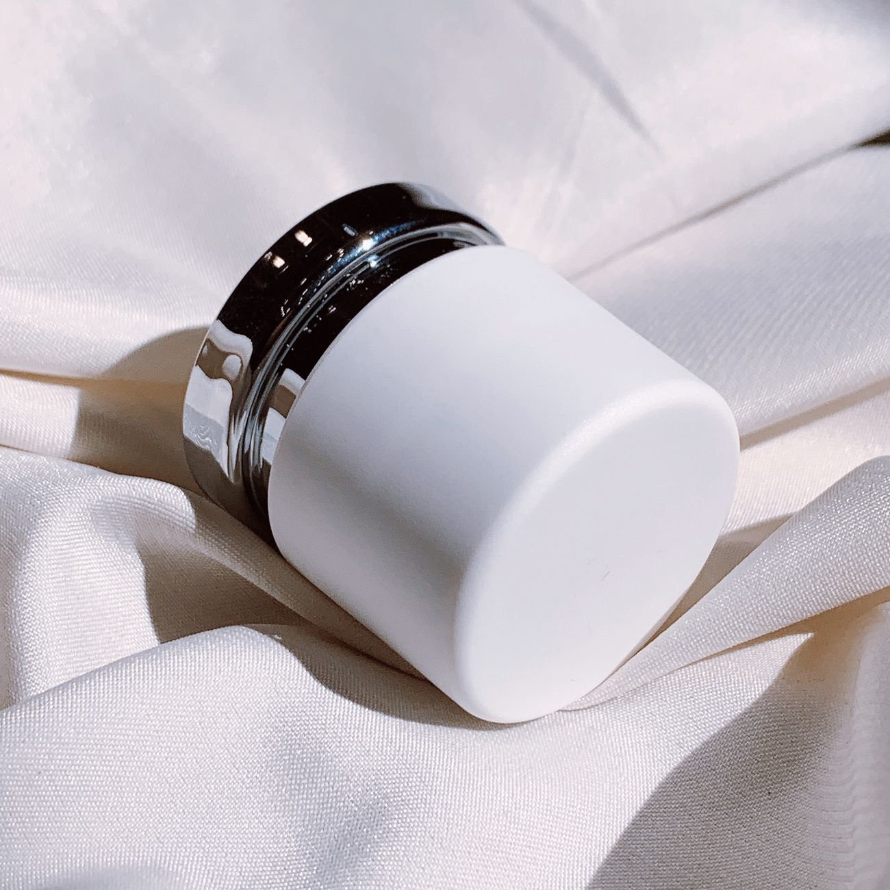 Retinol night renewal cream jar